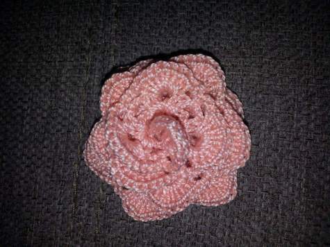 rose-au-crochet